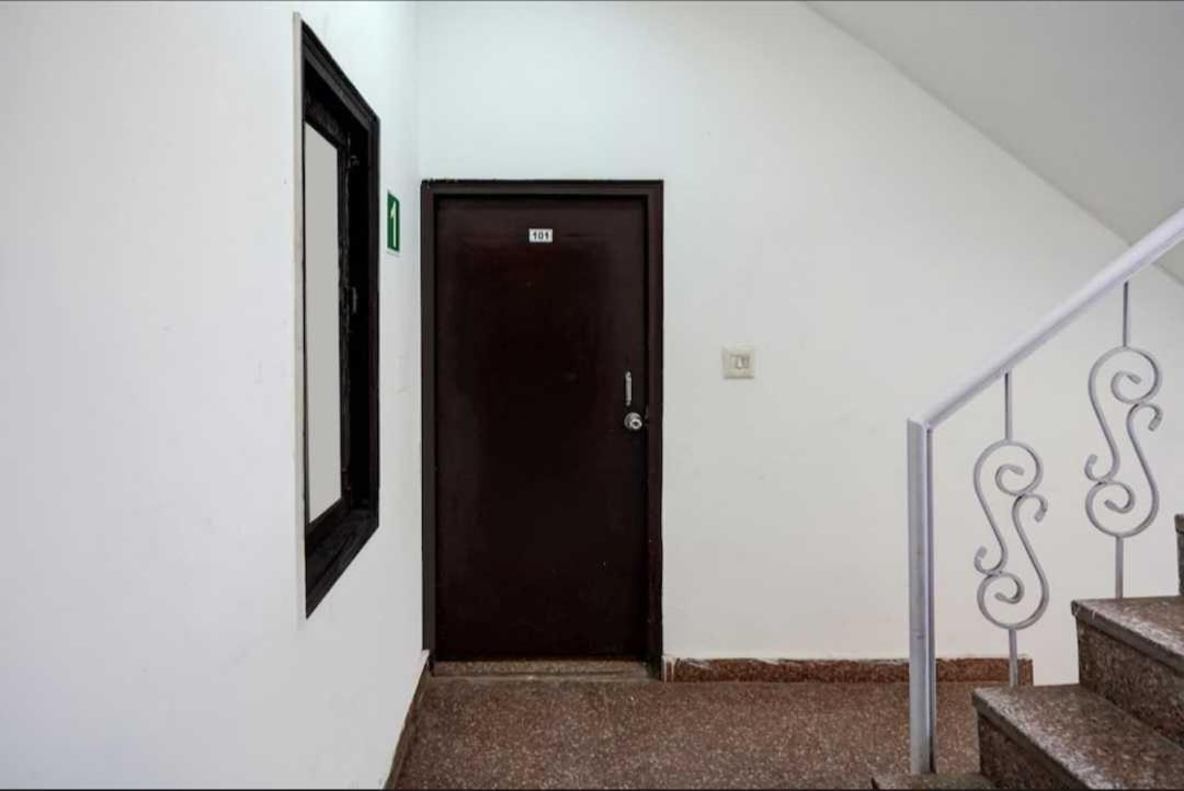 Hotel O Anshu B&B Yeni Delhi Dış mekan fotoğraf