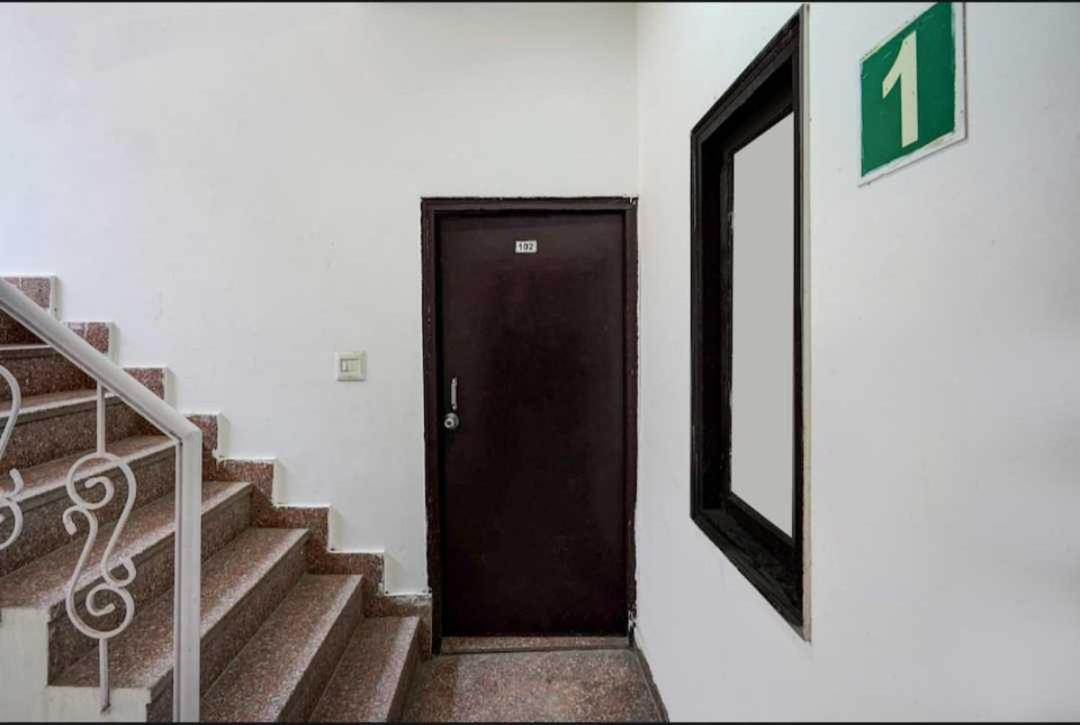 Hotel O Anshu B&B Yeni Delhi Dış mekan fotoğraf